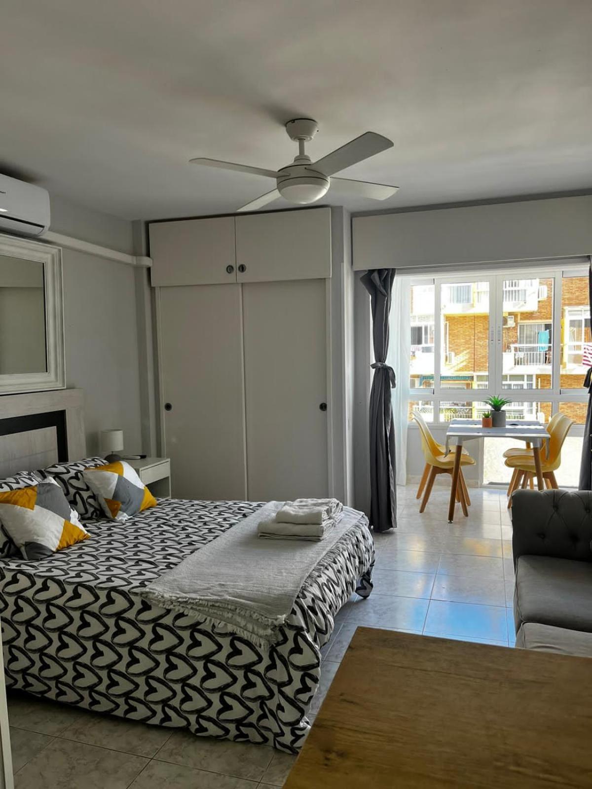 Encantador Estudio Con Piscina Benalmádena Εξωτερικό φωτογραφία